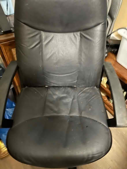 Photo of free Desk chair (Timberlane subdivision) #2