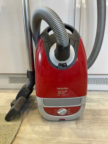 Photo of free Miele Vacuum Cleaner (Oakes HD3) #2
