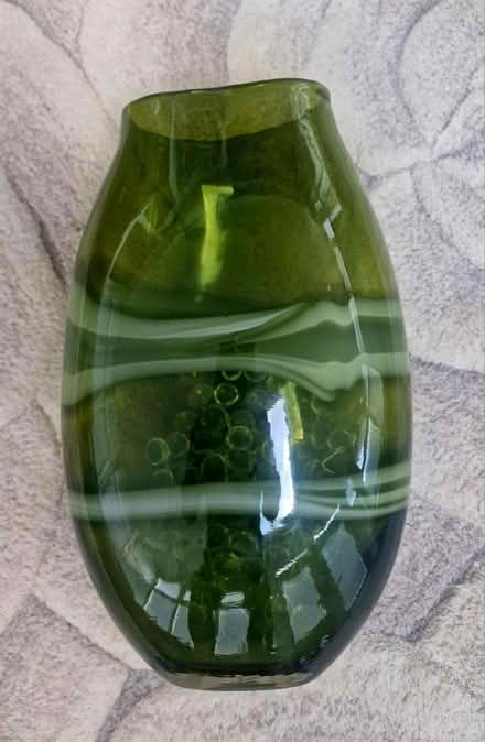 Photo of free Green vase (Chadderton) #1