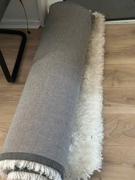 Photo of free White Shaggy Rug (Morden SM4) #2