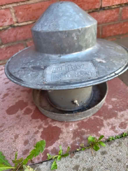 Photo of free Cast iron chicken feeder (Whoberley CV5) #1