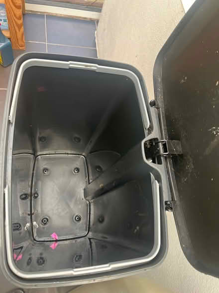 Photo of free Bin (Thornton Heath) #4