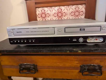 Photo of free Sanyo VHS to DVD recorder (Hatchford, nr Cobham KT11) #2