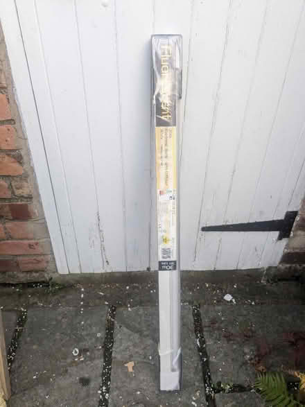 Photo of free Batten light (Mollington CH1) #1