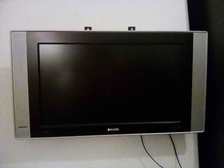 Photo of free Old 26" Philips tv & wall bracket (Shepherds Bush W12) #1