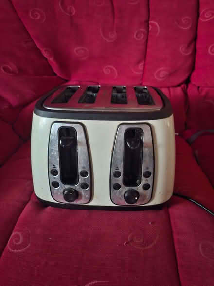 Photo of free Russell Hobbs Toaster (Odd Down) #1