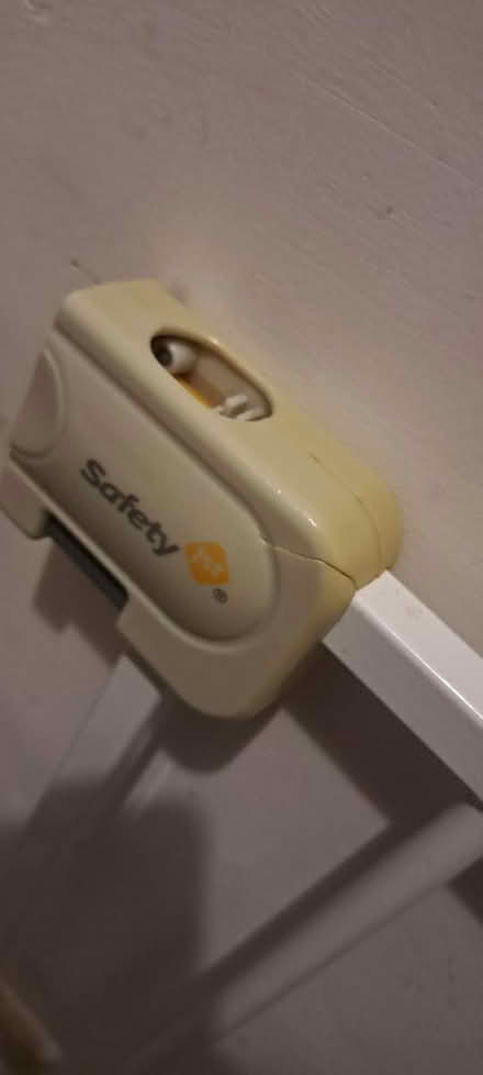 Photo of free Baby pressure gate (N22 Haringay) #2