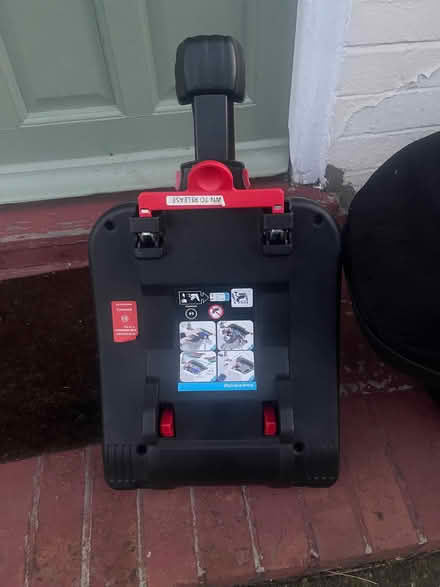 Photo of free Baby car seat (Herongate CM13) #1