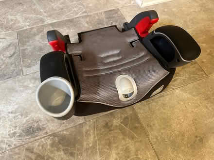 Photo of free Child's auto booster seat (South Bowie) #1