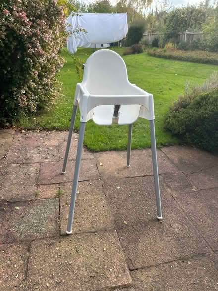 Photo of free High chair (CR0) #2
