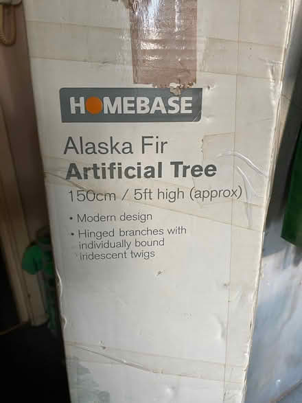 Photo of free white Christmas tree 5ft apron 150cm (Belsize Park NW3) #2