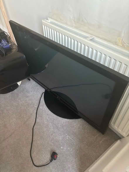 Photo of free 40 ‘’ inch TV (Wandsworth SW18) #1