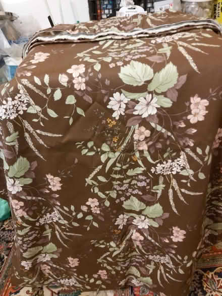 Photo of free Pair of curtains new (Near Kingsbury) #1