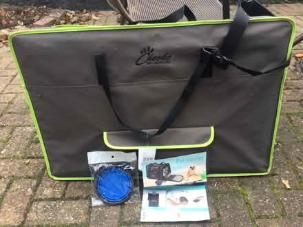 Photo of free Pet travel bag and car dog guard (Bunwell NR16) #1
