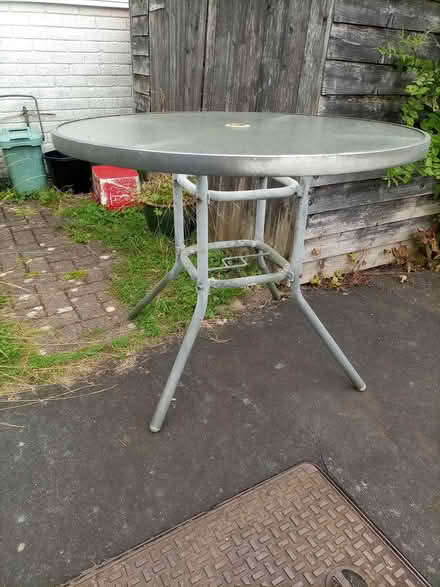Photo of free Circular garden table (Rhayader LD6) #2