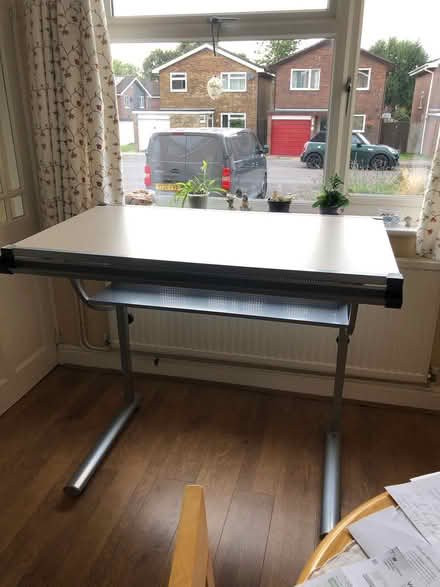 Photo of free Trainee desk (RH12) #2