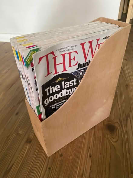 Photo of free The Week Junior magazine collection (Hatch Warren RG22) #2