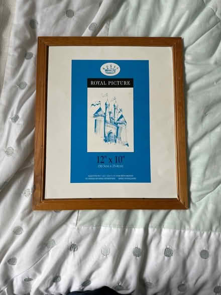 Photo of free Wooden picture frames (Ascot SL5) #4