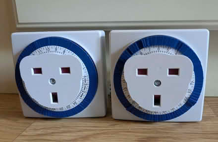 Photo of free 2 timer sockets (Tufnell Park N7) #1