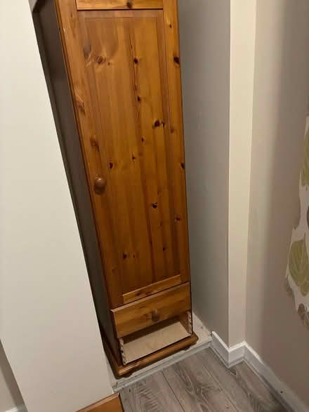Photo of free Drawers and single wardrobe (Deanston fk16) #2