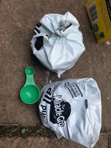 Photo of free All Purpose Plant Food / Fertiliser (Surbiton, KT6) #2