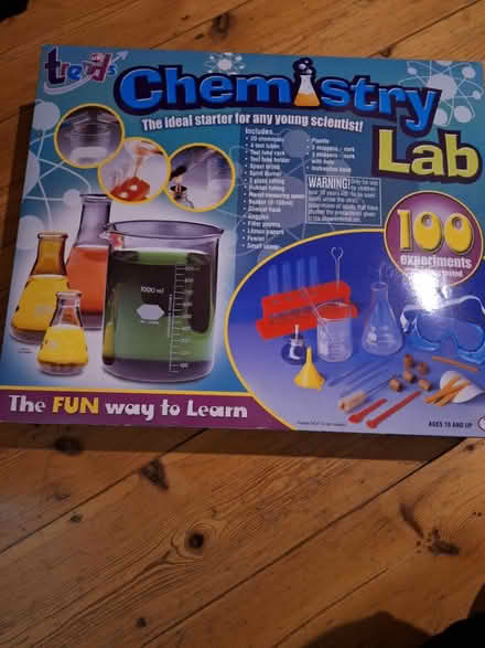 Photo of free Old chemistry set (crouch end, N8) #1