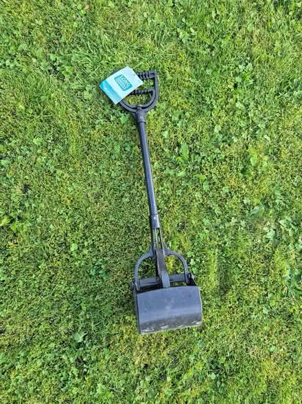 Photo of free Long handled poop scoop (Shap CA10) #1