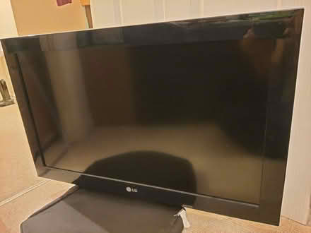 Photo of free old LG 32" TV (Costessey NR5) #1