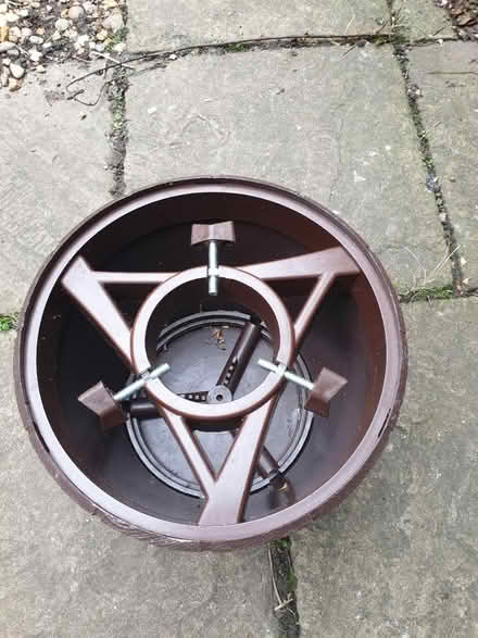 Photo of free Christmas Tree Bucket (Surbiton, KT6) #2