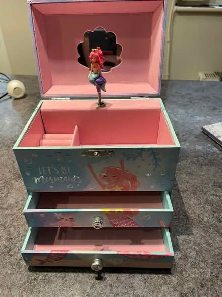 Photo of free Mermaid jewellery box (Waterlooville PO8) #2