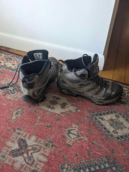 Photo of free Merrell women's hiking boots sz 8 (Farmington Hills SE) #1