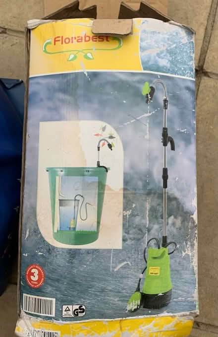 Photo of free Florabest rain barrel pump FRP450/7 (KT17 - Stoneleigh) #2
