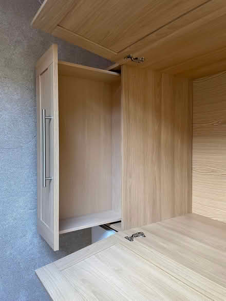 Photo of free Kids/small wardrobe (Linslade LU7) #2