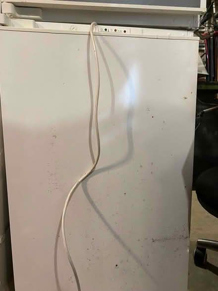 Photo of free fridge and freezer (integrated design) (Greaves LA1) #2