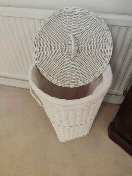 Photo of free Laundry basket with cotton liner (Finchley N3) #2
