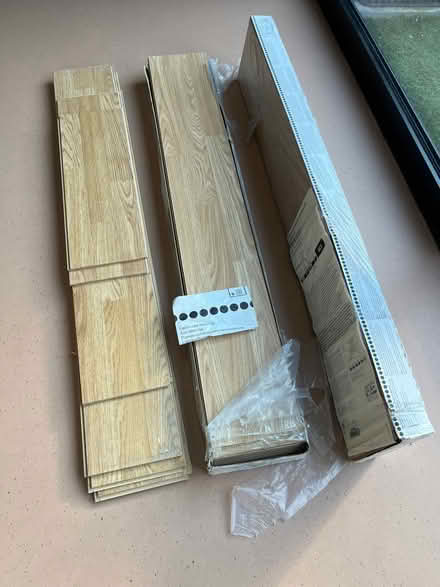 Photo of free Oak effect laminate flooring (DA12) #1