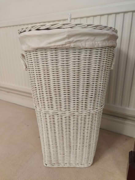 Photo of free Laundry basket with cotton liner (Finchley N3) #1