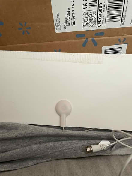 Photo of free HDTV antenna (South Arlington) #1