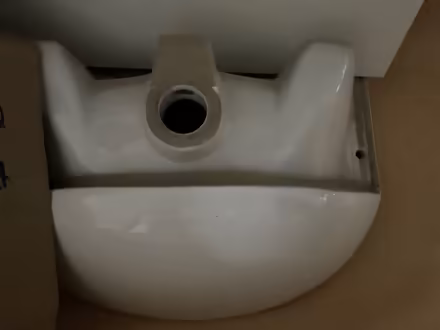 Photo of free Ceramic sink / Basin (OX1 henwood) #1