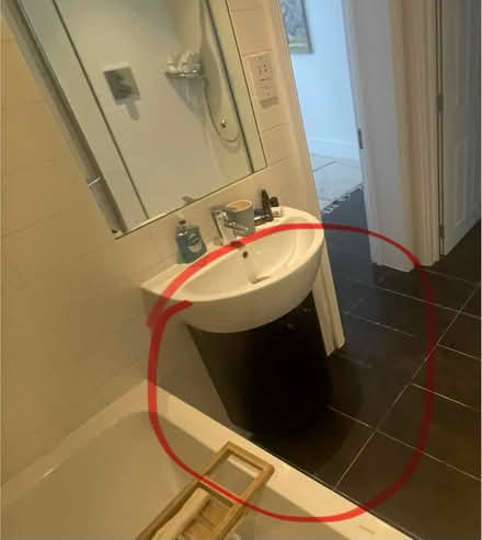 Photo of free Wooden bathroom cabinet (Near Thornhill square N1) #3
