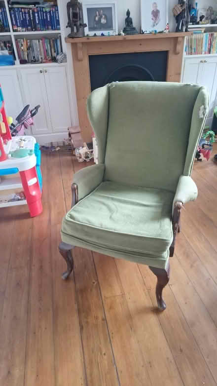 Photo of free Chair for reupholstering project (Berkhamsted) #1