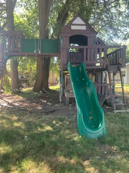 Photo of free Large Rainbow Playset (Mount Prospect) #3