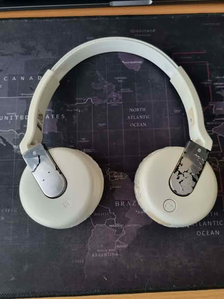 Photo of free Bluetooth headphones (Huyton L36) #1