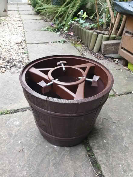 Photo of free Christmas Tree Bucket (Surbiton, KT6) #1