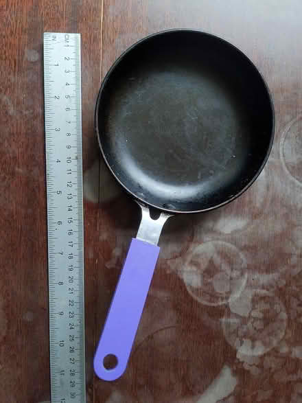 Photo of free Small frying pan (Highbury and Islington - N7) #1