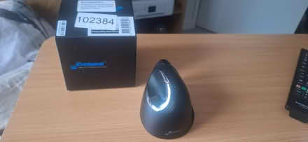 Photo of free Ergonomic right hand computer mouse (Finchley N2) #1