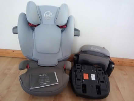Photo of free Cybex Pallas S-Fix Car Seat (Thornhill) #1