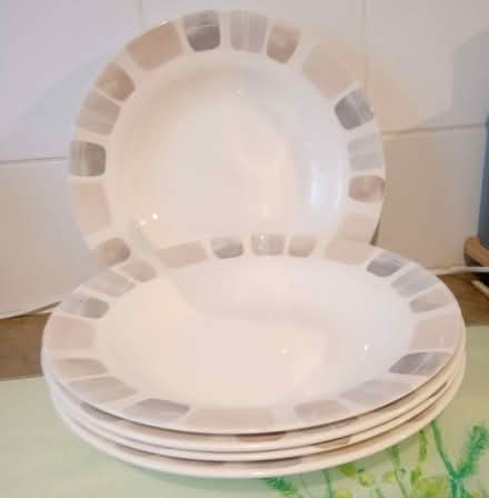 Photo of free Lge dinner bowls (Orton Goldhay) #1