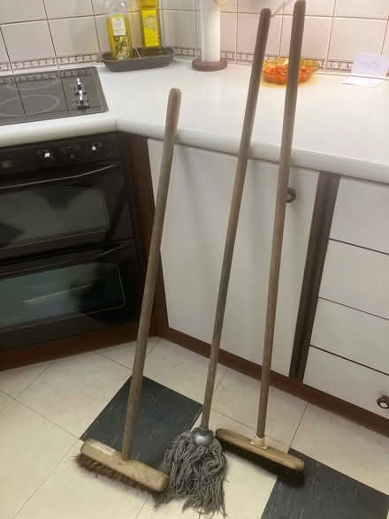 Photo of free Old mop and brooms (OX4 Temple Cowley Oxford) #1