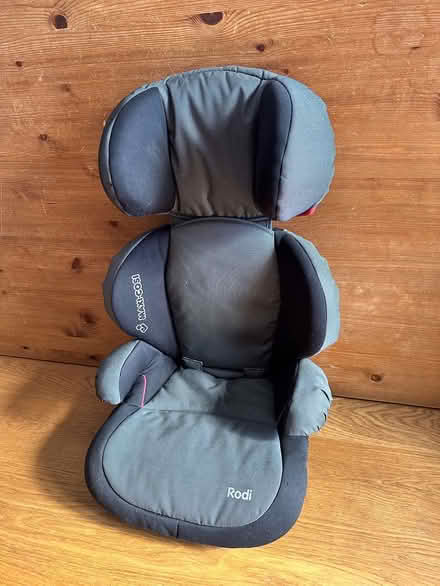 Photo of free Maxi-Cosi Car seat (Lympstone EX8) #1
